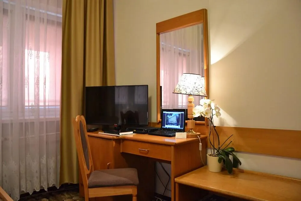 Karat Bed & Breakfast Warsaw