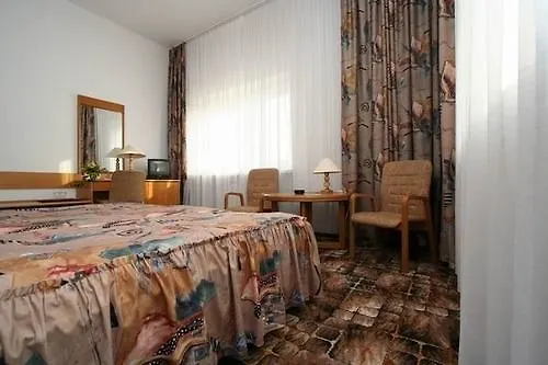 Karat Bed & Breakfast Warsaw 2*,  Poland