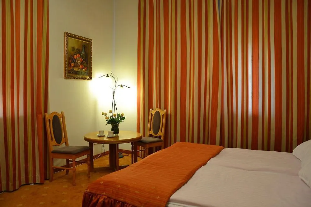Karat Bed & Breakfast Warsaw