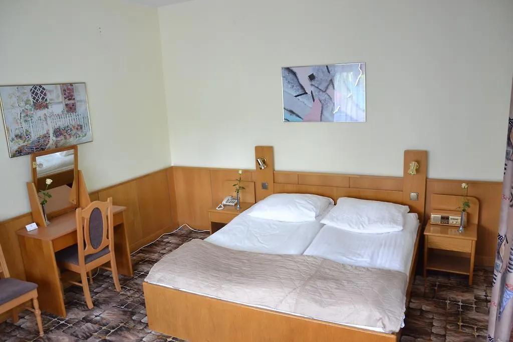 Bed and Breakfast Karat Varsovia Polonia