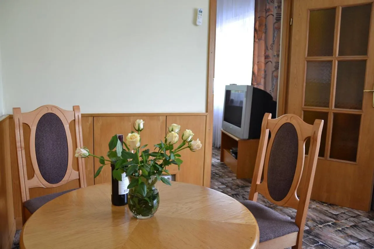 **  Bed and Breakfast Karat Varsovia Polonia