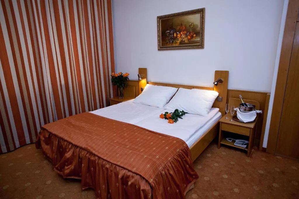Karat Bed & Breakfast Warsaw